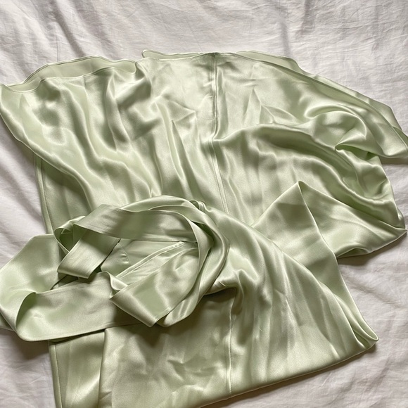Brand new- Silk MAISON-bias cut 100% mulberry silk ice green dress/ evening gown - Picture 6 of 16